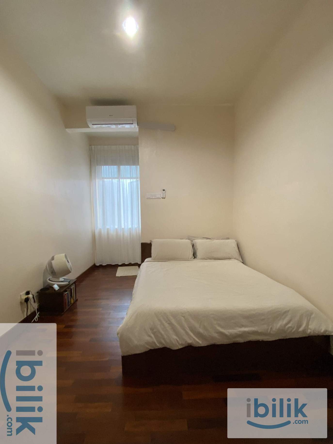 Middle Room with En Suite | 3-Storey Terrace | All Utilities  - Image 1