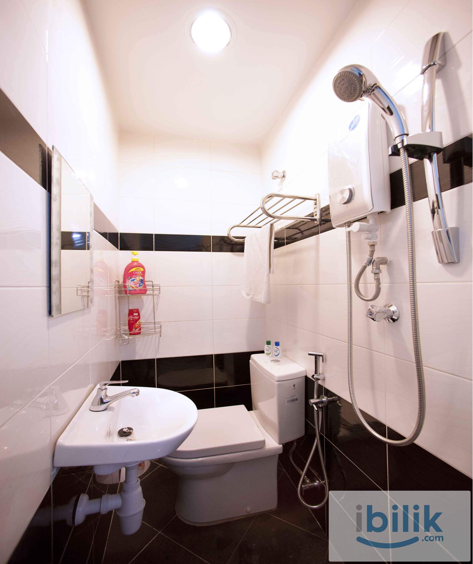 💥PROMOTION💥 Single Room with private Bathroom at Bandar Sunway - Image 4