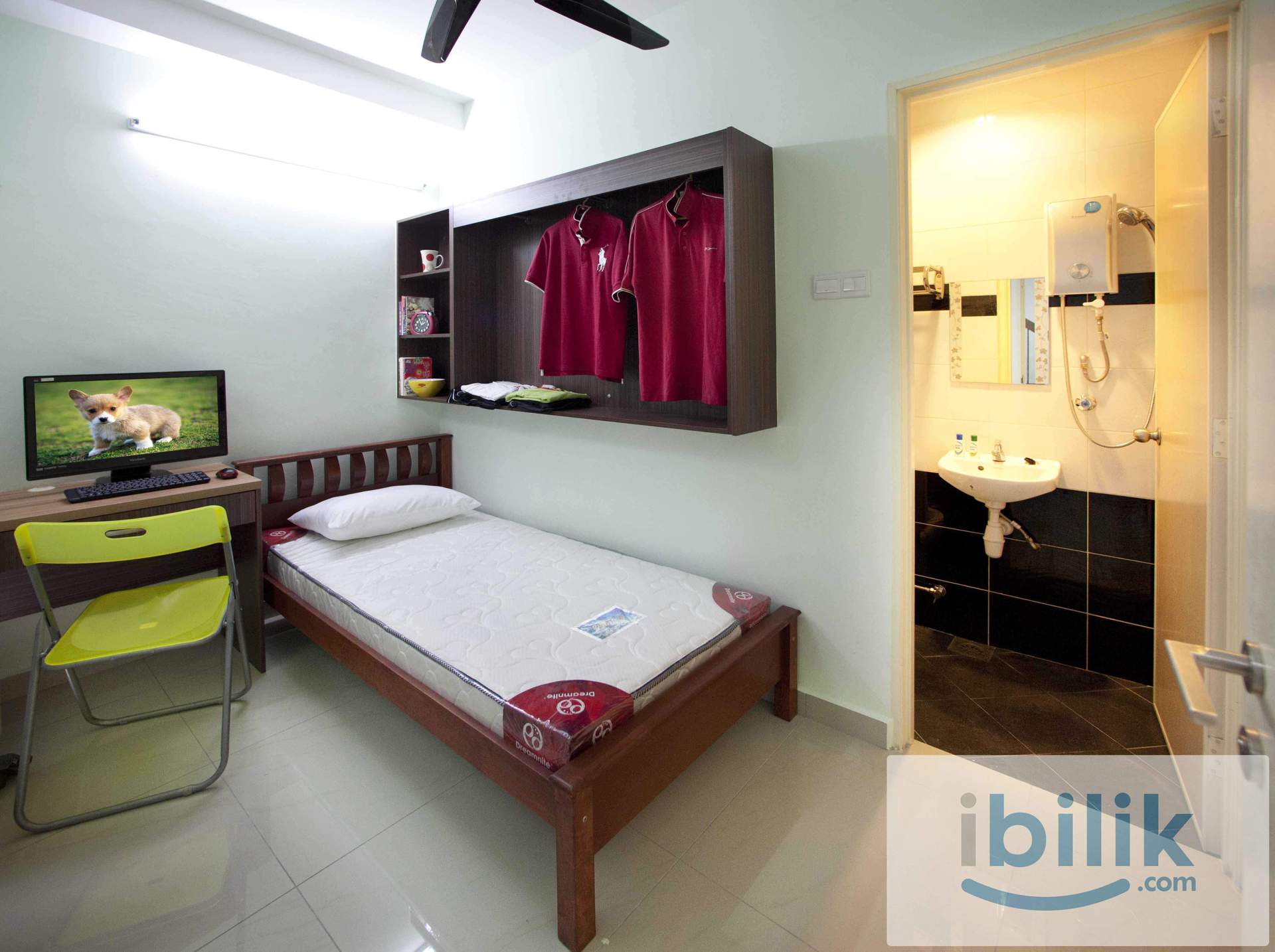 🏠Cosy Room🏠with Private Bathroom at PJS 7, Bandar Sunway  - Image 1