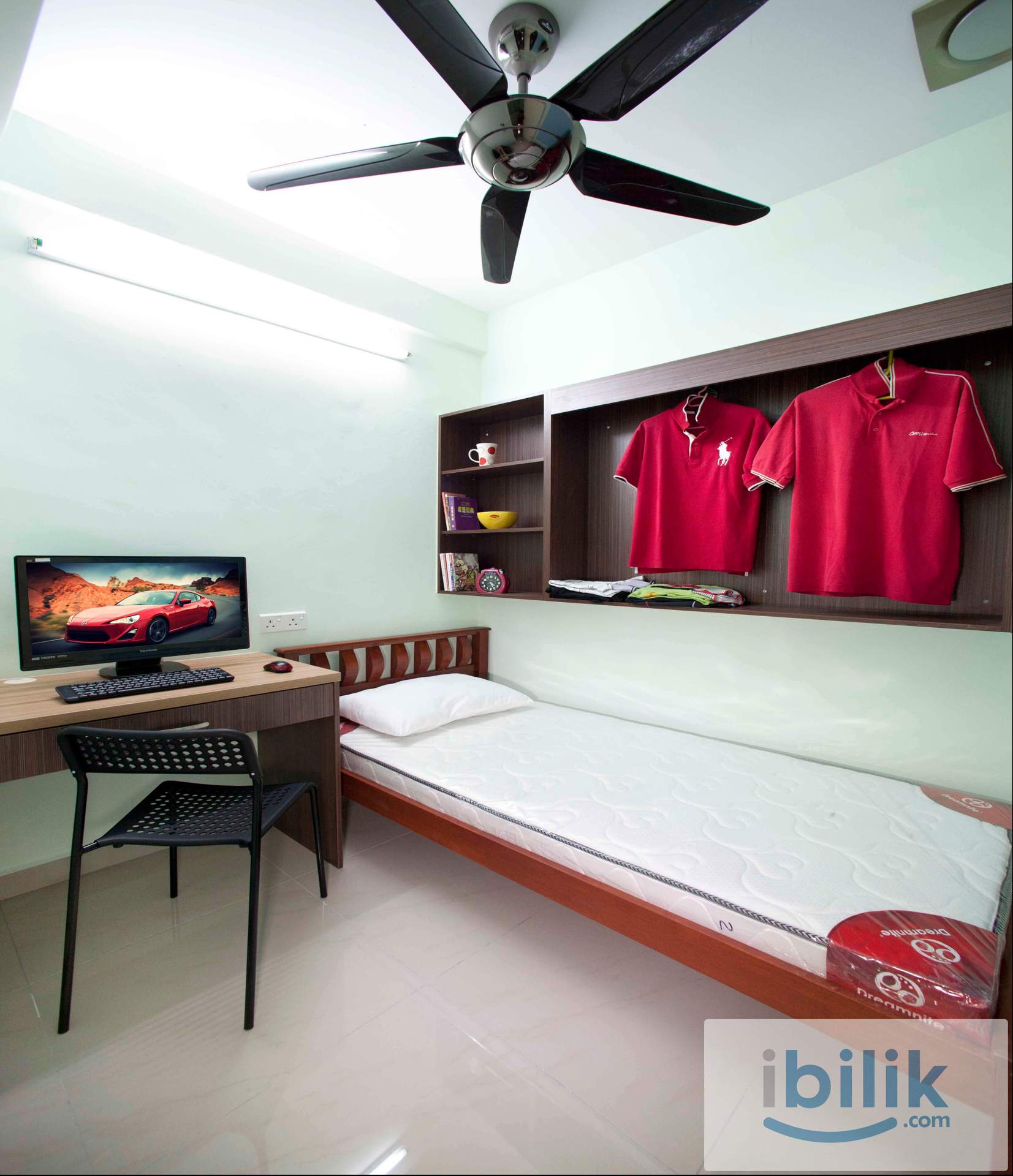 Room with PRIVATE BATHROOM  - Image 1