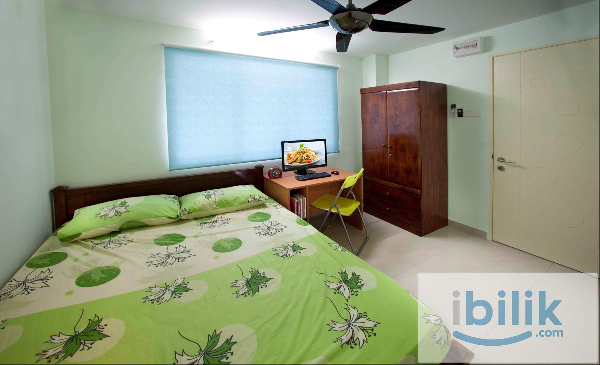 PJS 7 large room queen bed, Beautiful Sunway - Image 1