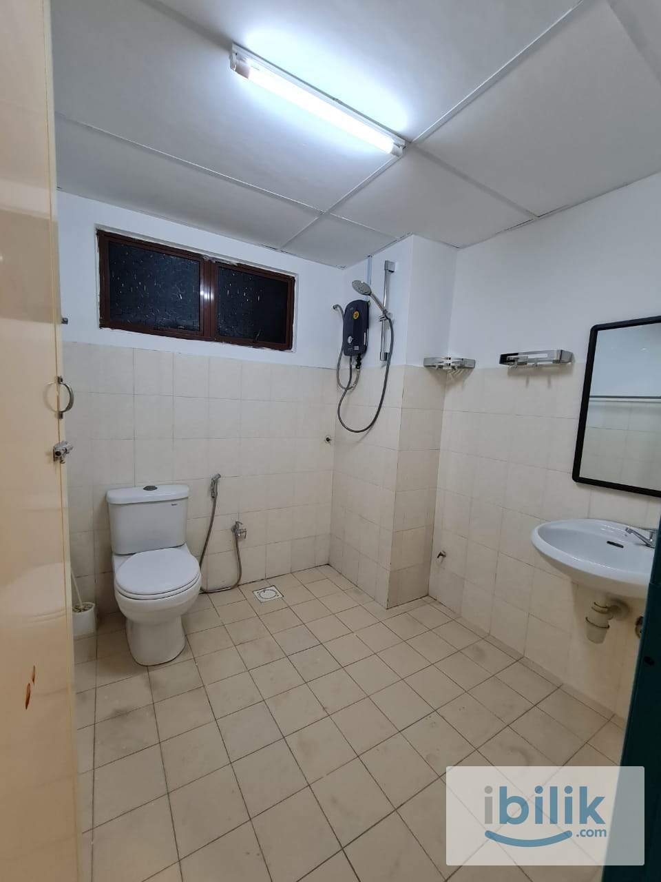 PALM SPRING All-FEMALE or ALL-MALE units with furniture. - Image 6