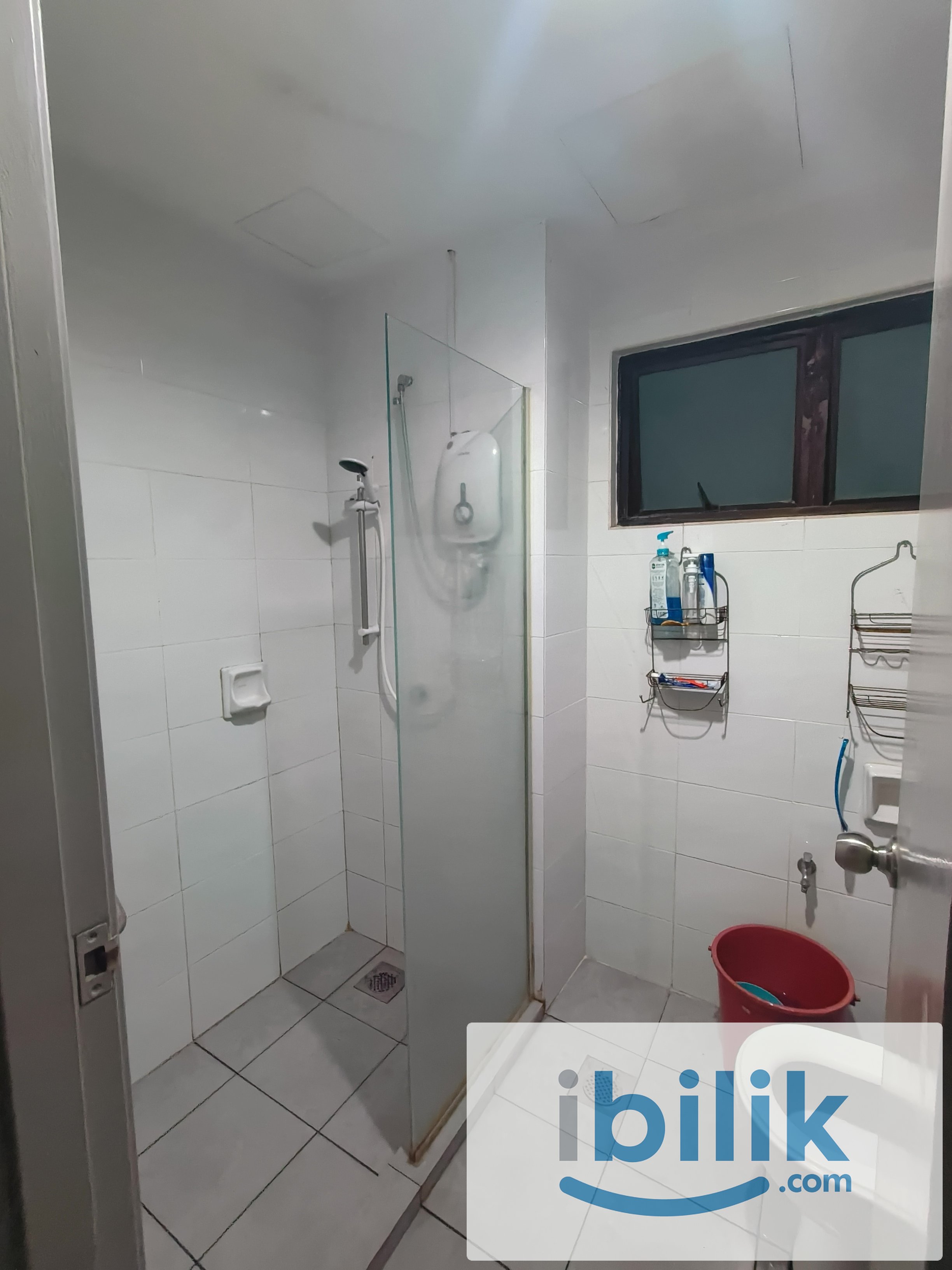 Room - Image 2