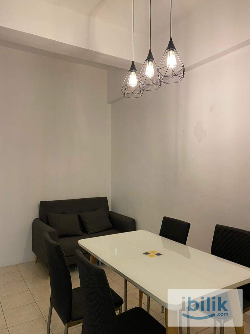 Millennium Square Chinese Male Mid Room (Included Utilities) - Image 6