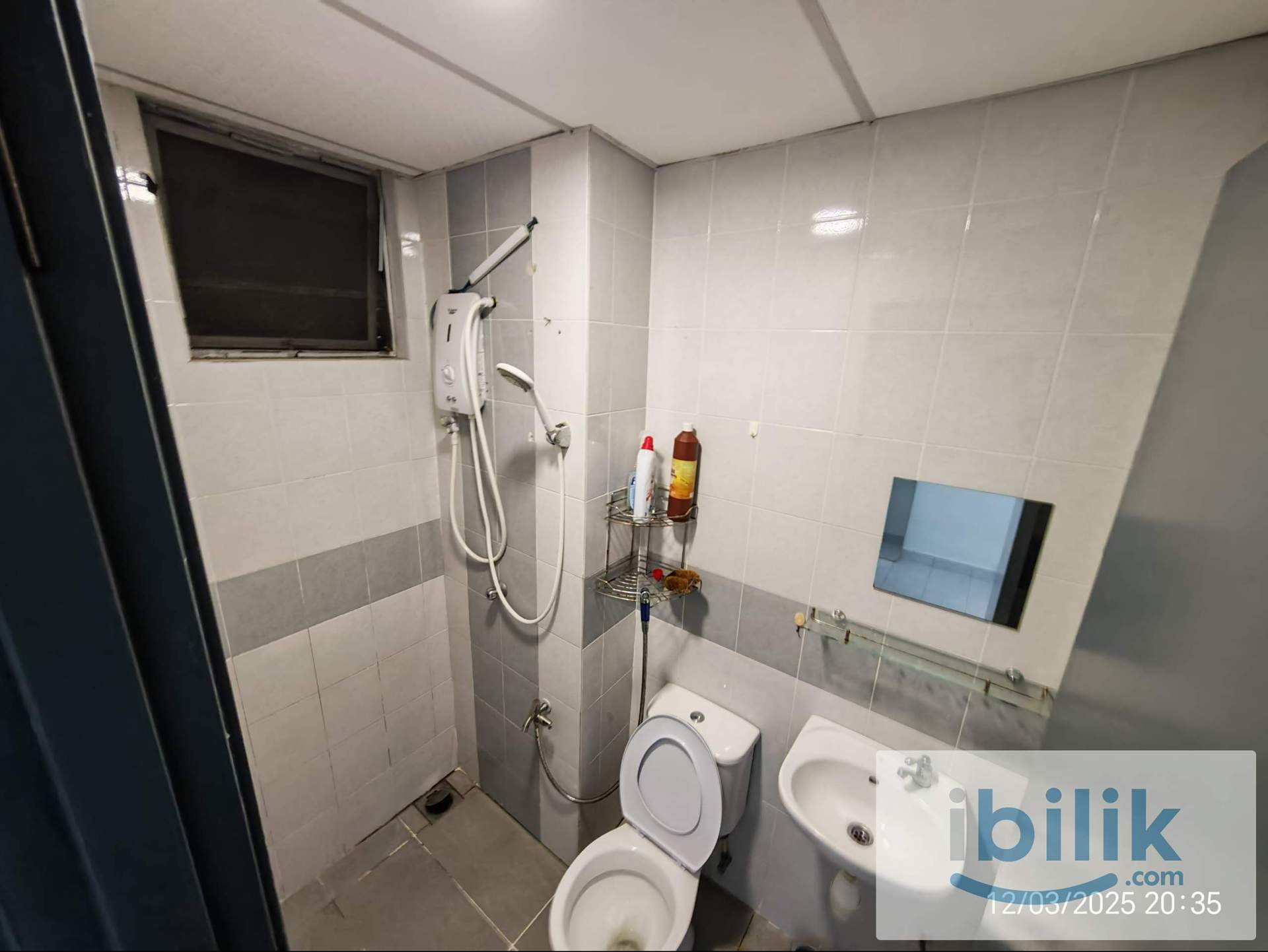 Master bedroom with attached toilet - Image 5