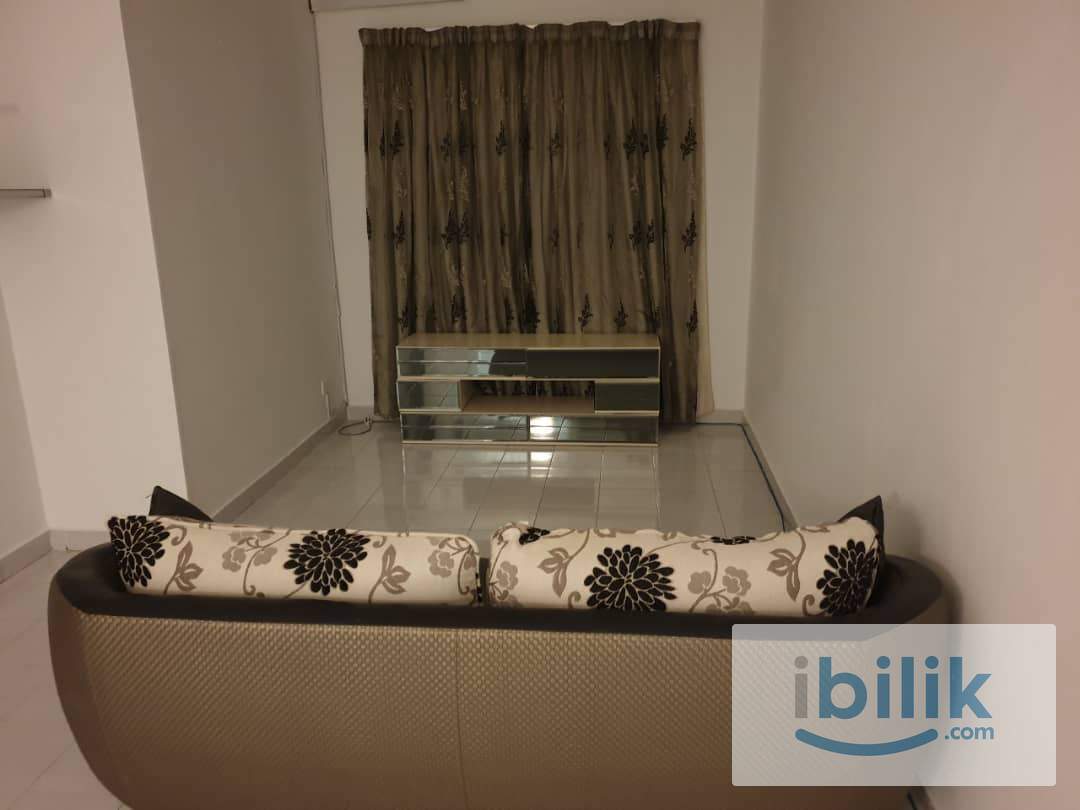 Middle room for rent - Image 1