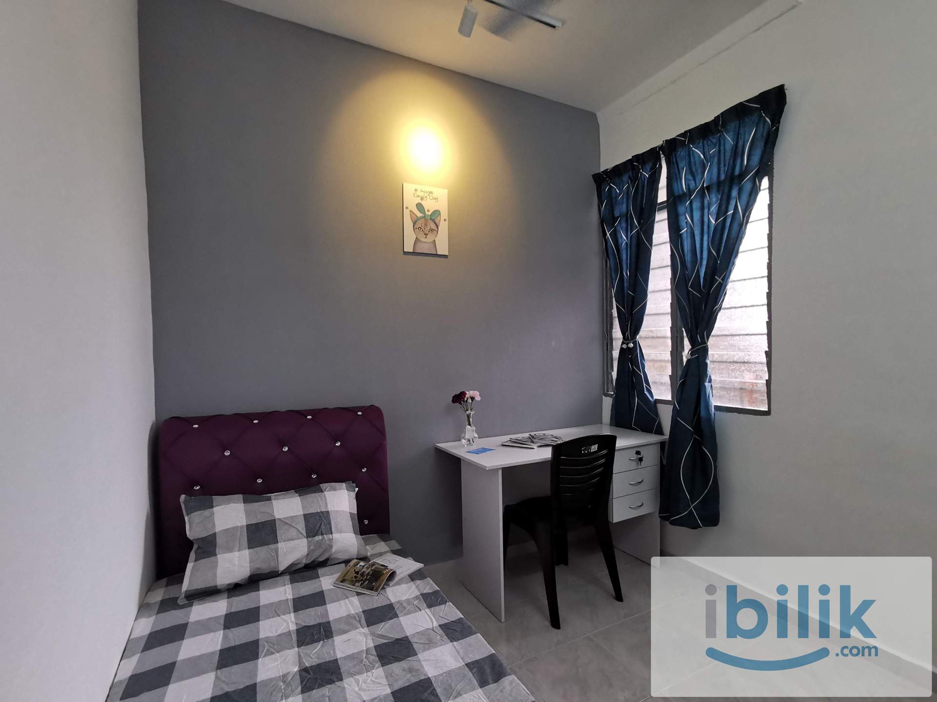 Middle Room at Mentari Court 1, Bandar Sunway - Image 1