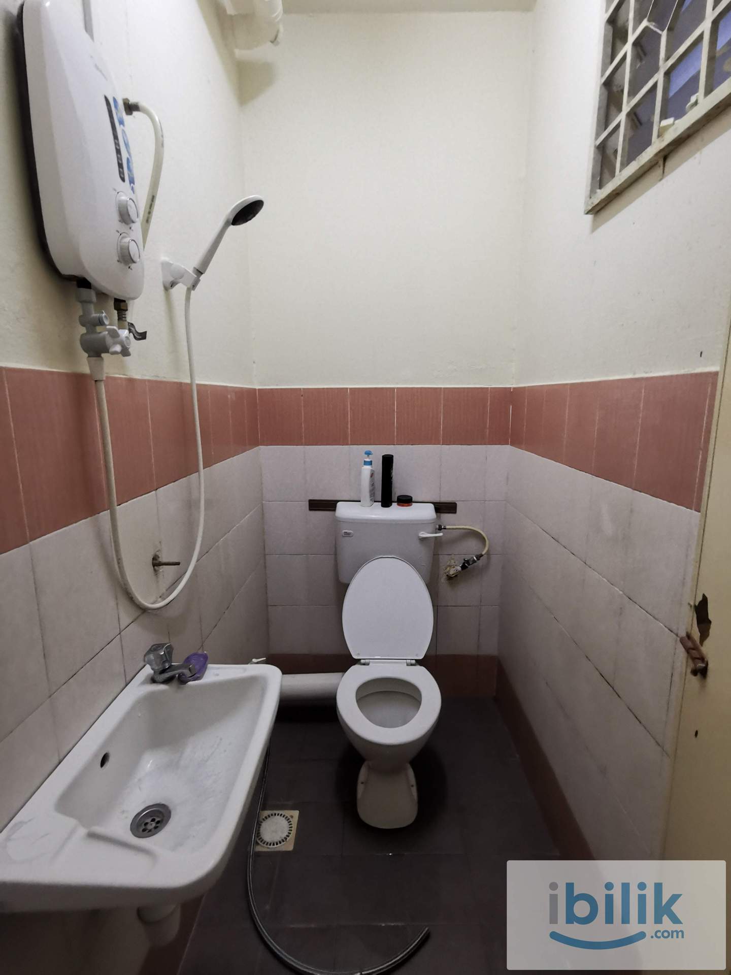 Bilik Lelaki Single Fully-Furnished, Free Utility, WiFi - Image 3