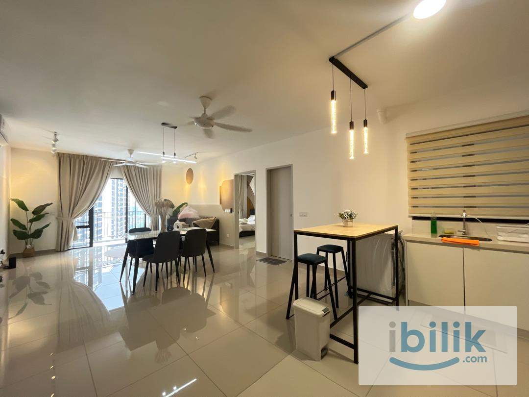 Huni Residence Setia Alam – Medium Room for Rent | RM700 - Image 4
