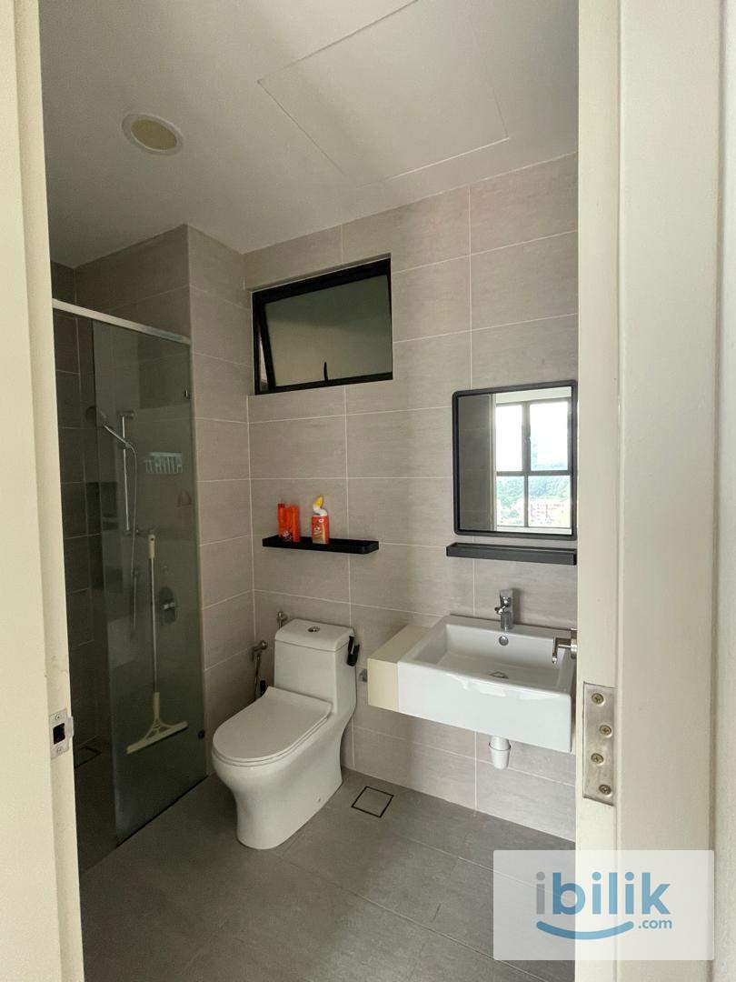 Middle Room For Rent (With Aircond/Light Cooking/Washing Machine) - Image 4