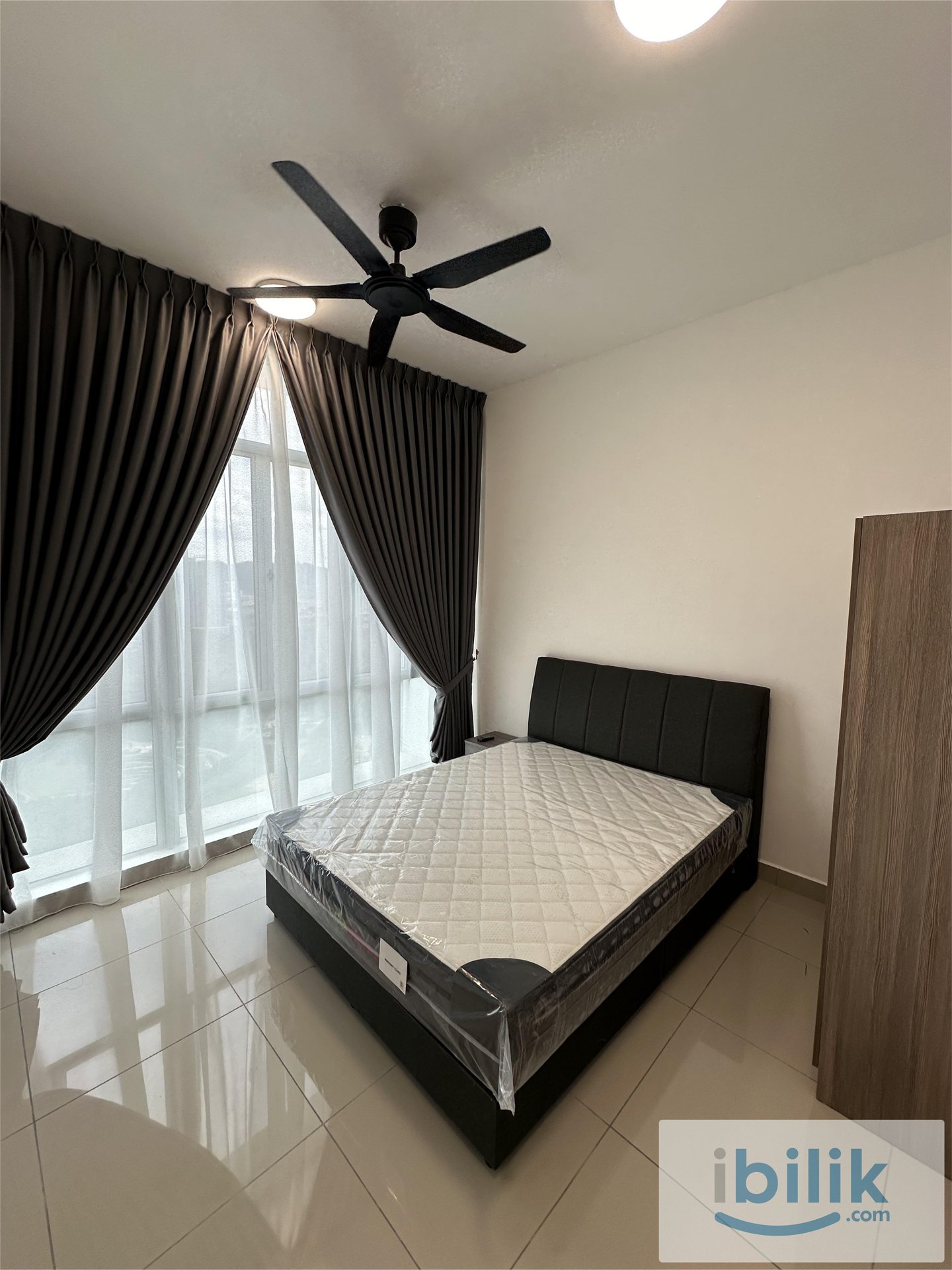 Master Room - Image 1