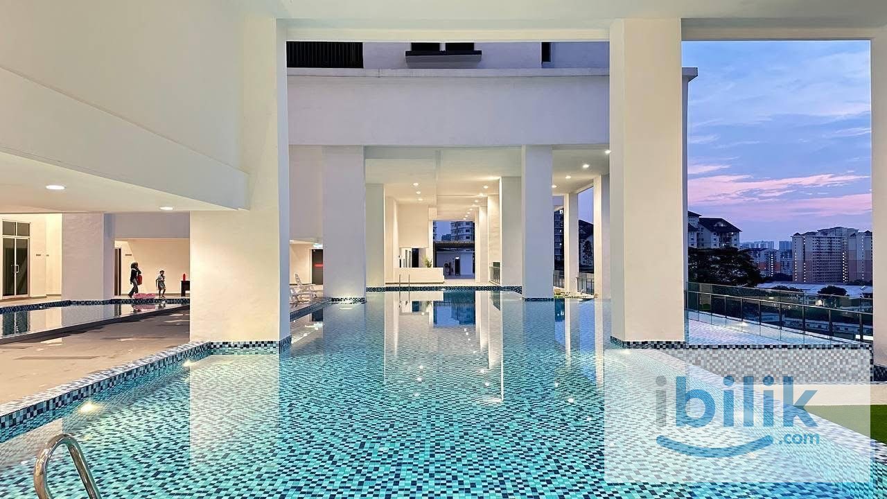 Master Room - Image 7