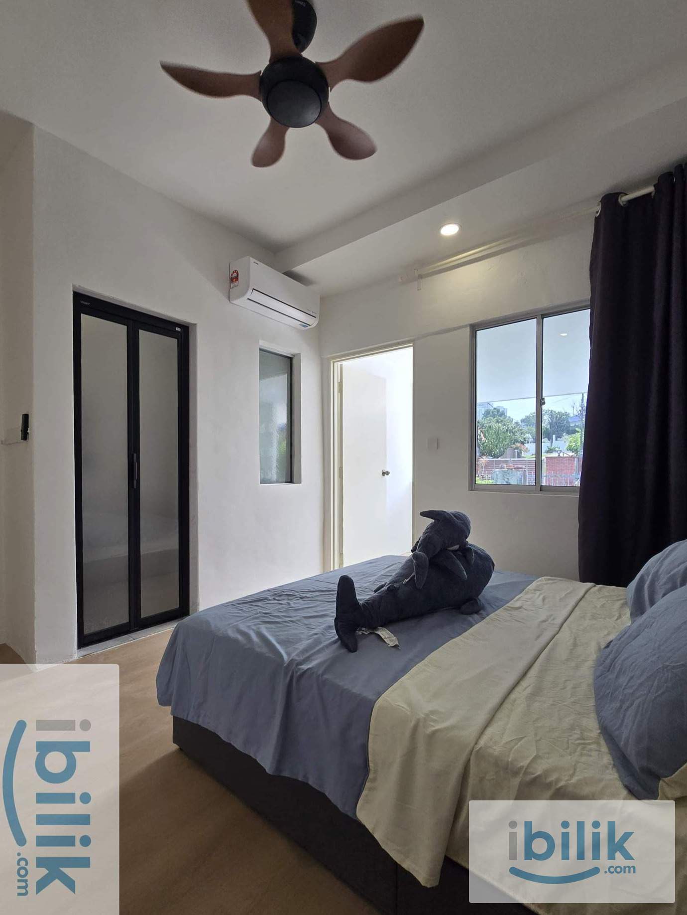 Balcony  bedroom - Image 3