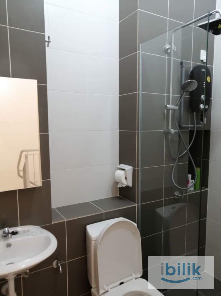 Fully Furnished Single room  for rent at Setia Alam Shah Alam!! 👩 Female Hostel - Image 1