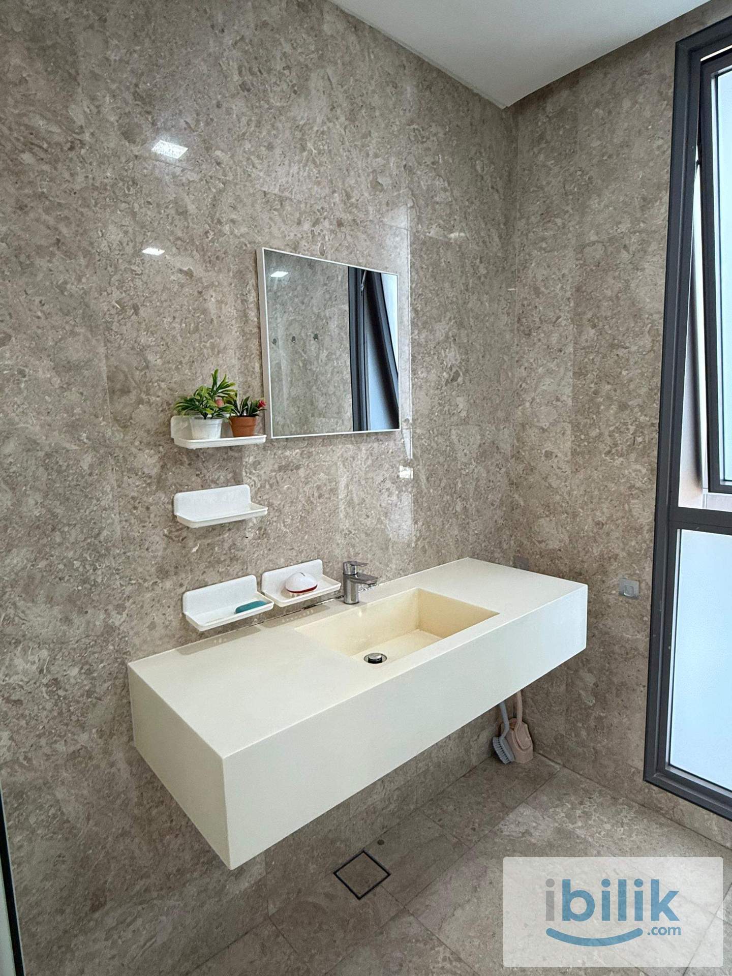 Master room - Image 4