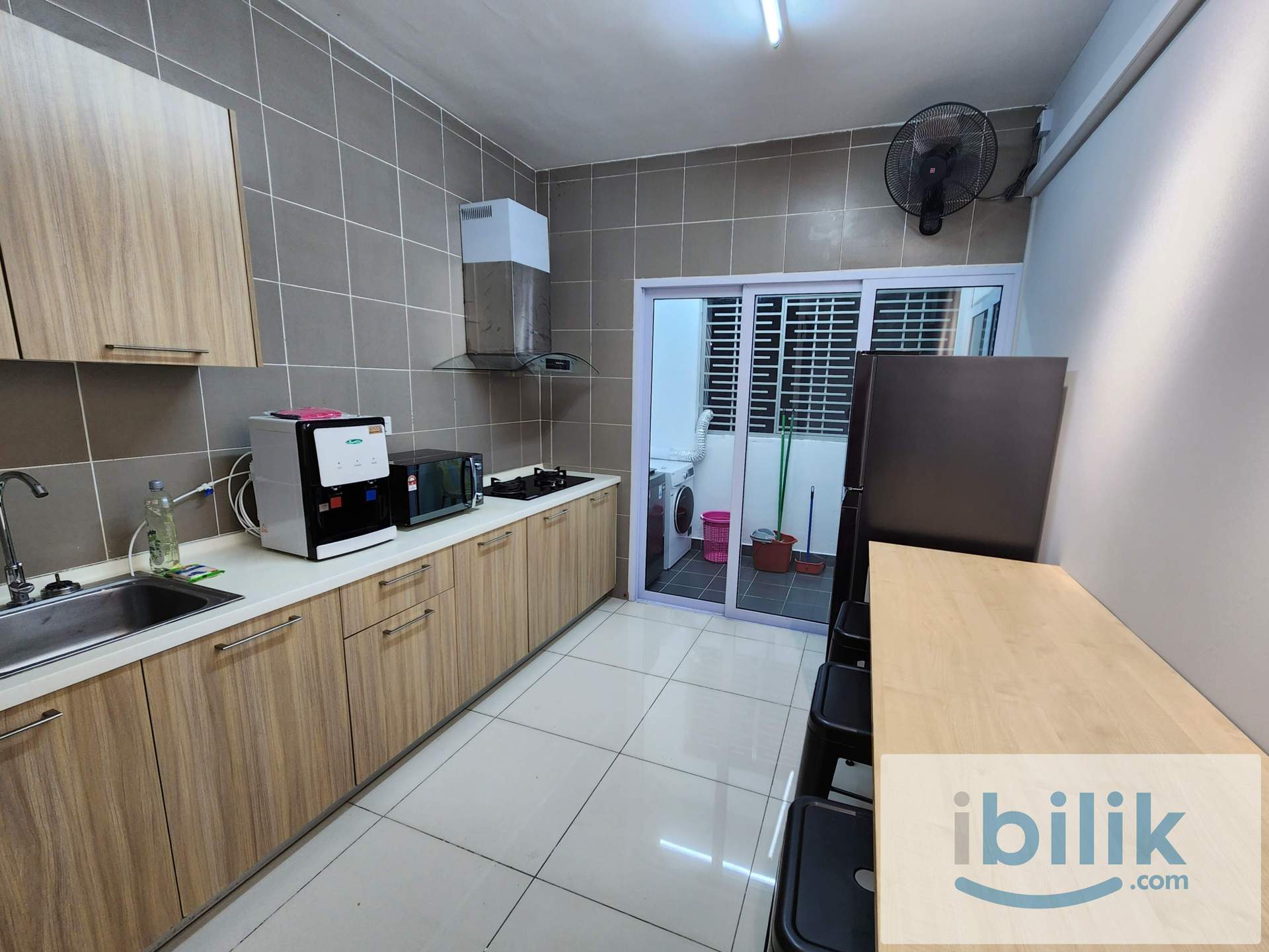 Single Room - Image 1