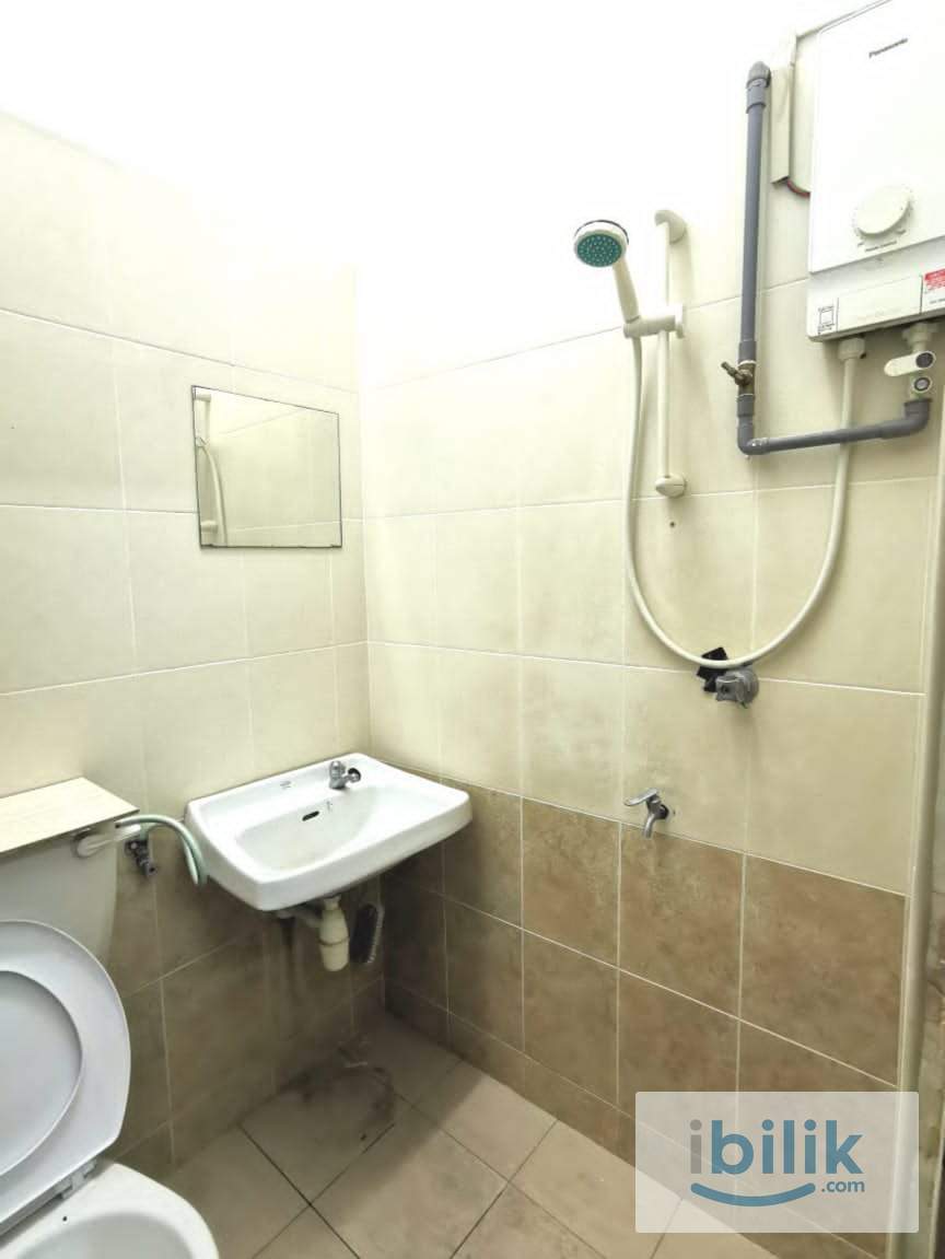 Mix Gender Single Room for Rent at Double Storey House Taman Connaught Cheras, UCSI University - Image 3