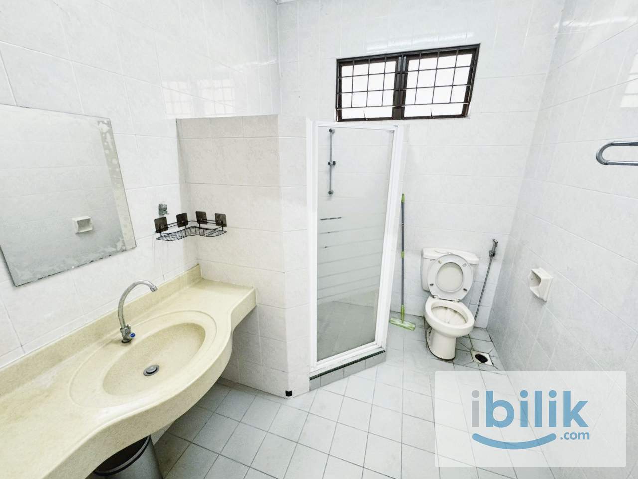 Master Room For Rent In Bandar Utama 11 - Image 5