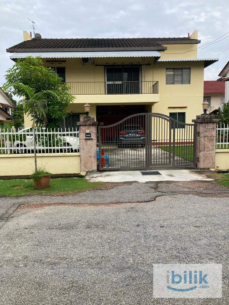 Fully furnished, private room in a bungalow house at Bukit Baru, near General Hospital, Batu Berendam Industrial, Pos Ma - Image 5