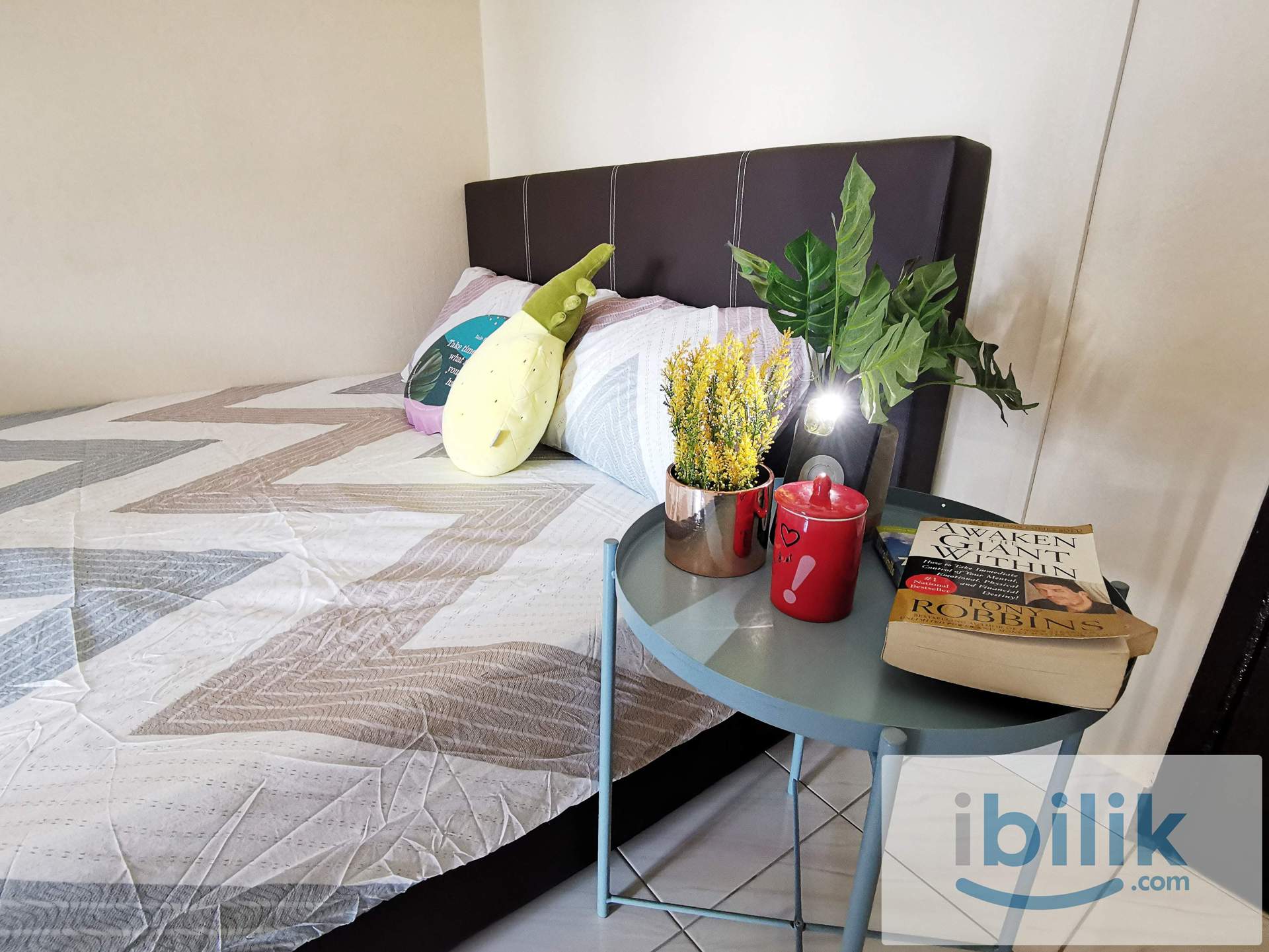 MRT & UCSI - Minimalist Medium Room with Balcony For Rent at Taman Connaught Cheras - Image 4