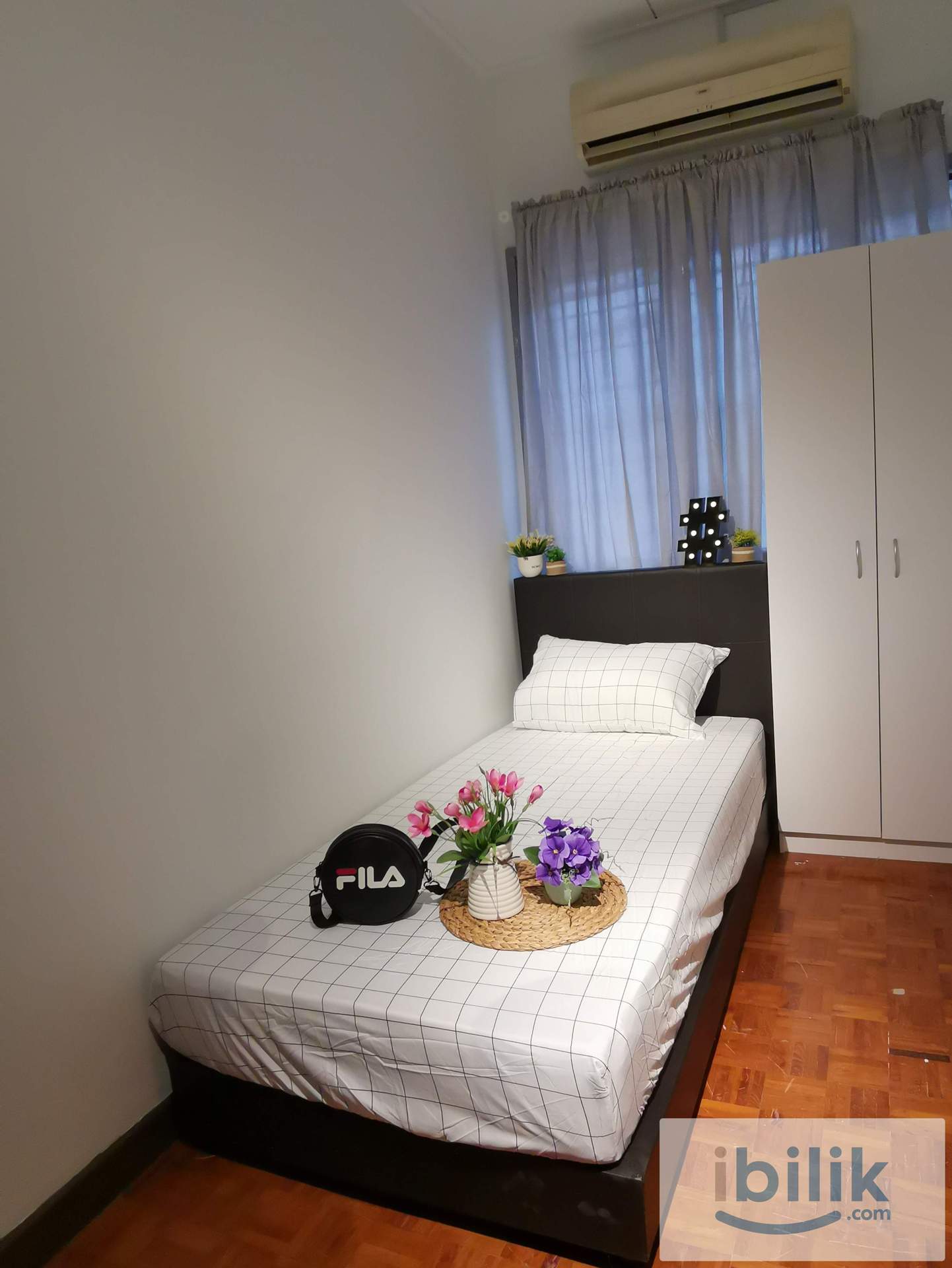 (2 mins MRT Shuttle) Fully Furnished Single room for rent at Taman Connaught - Image 1