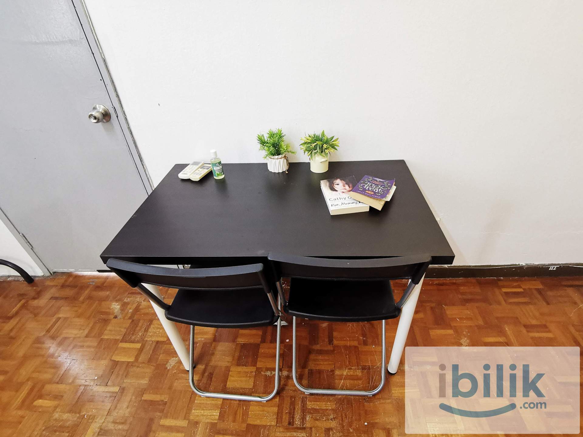 2 mins to MRT Shuttle - Big Medium Room with Balcony at Taman Connaught Cheras - Image 3