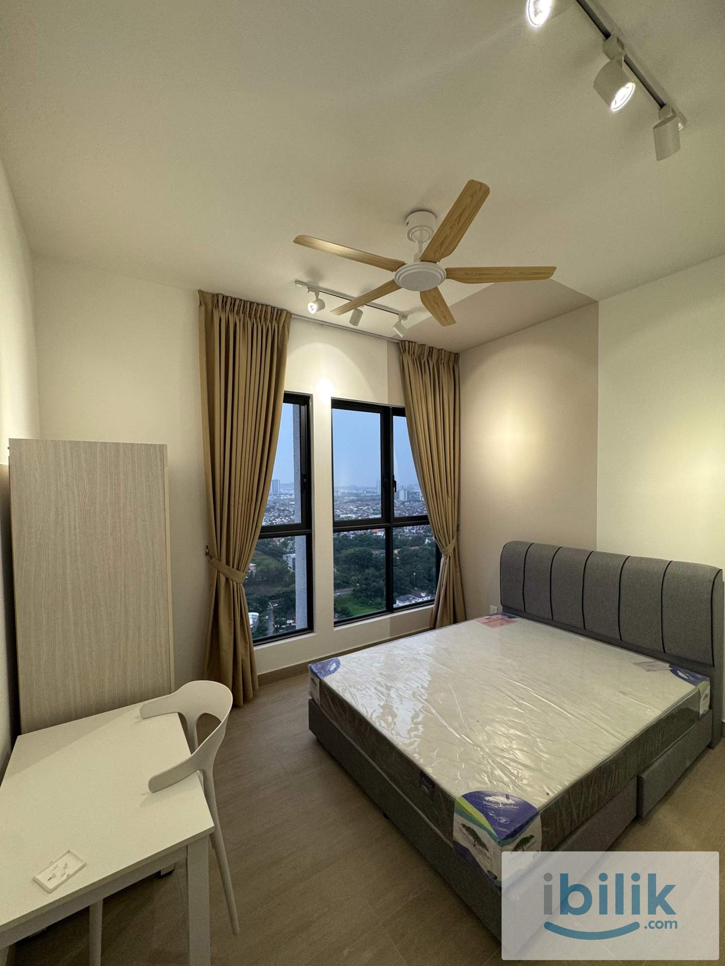 Vierra Residence Middle room, Bukit Jalil - Image 1