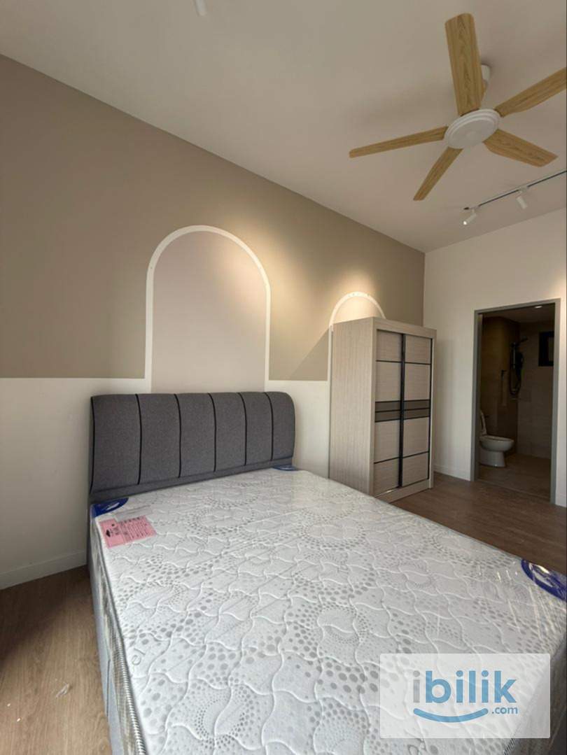 Skyline Pudu KL, Master room, Doorstep LRT - Image 3