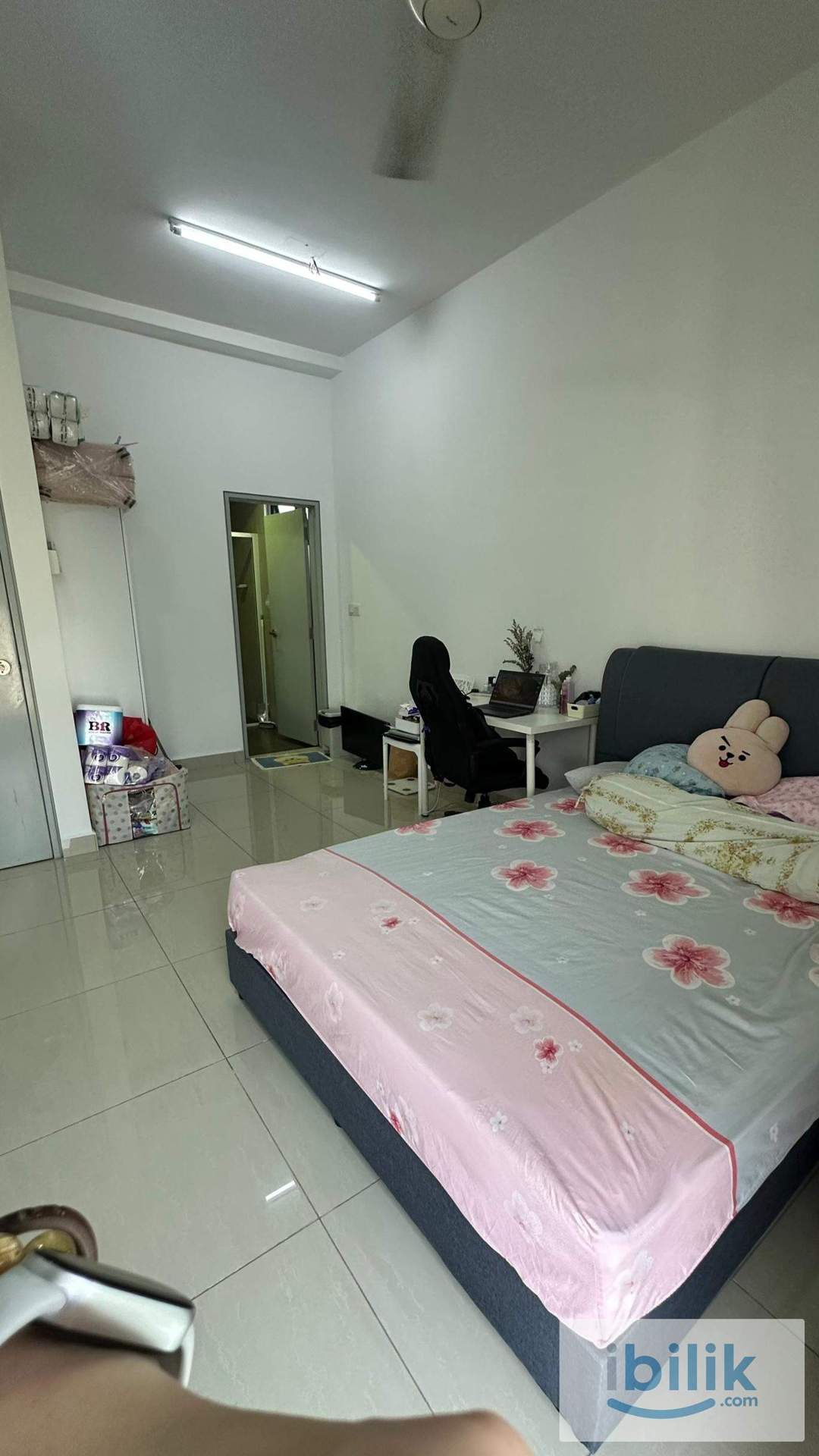 ⭐Female-Unit⭐ Master Room at Glomac Centro, Bandar Utama - Image 1