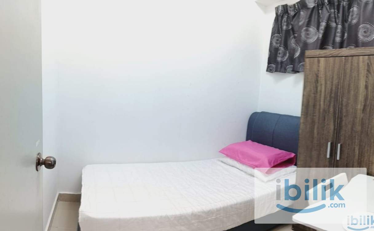 ⭐Female-Unit Fan Rooms with Utilities⭐Single Room at Glomac Centro, Bandar Utama - Image 1
