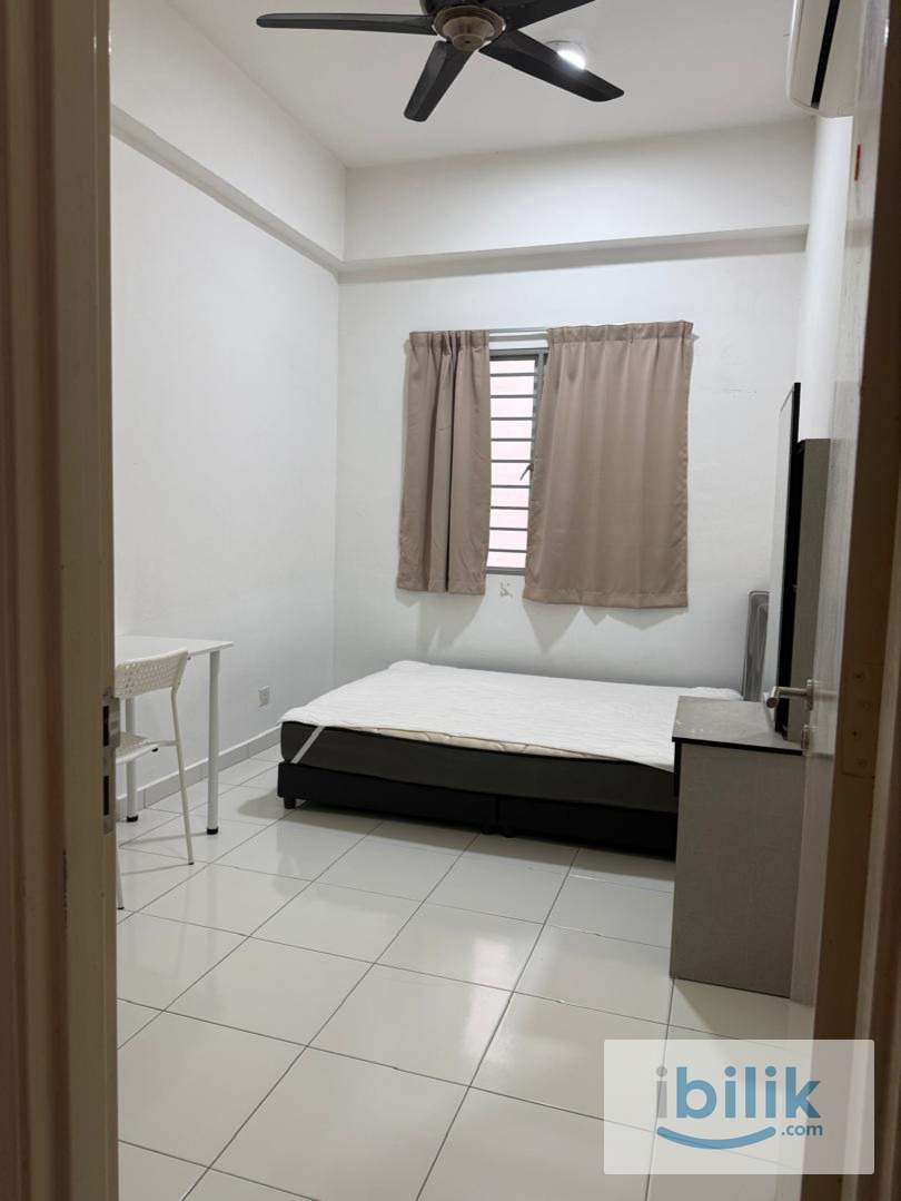 ⭐ Female-Unit ⭐Middle Room at I Residence, Kota Damansara - Image 1