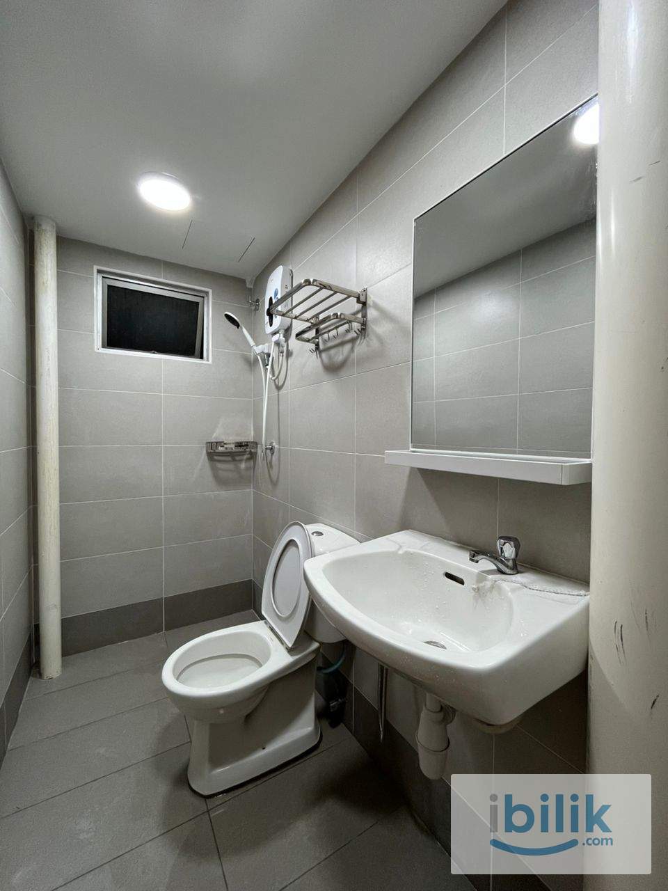 Cozy Unit @ Angkasa Condominium - Image 6