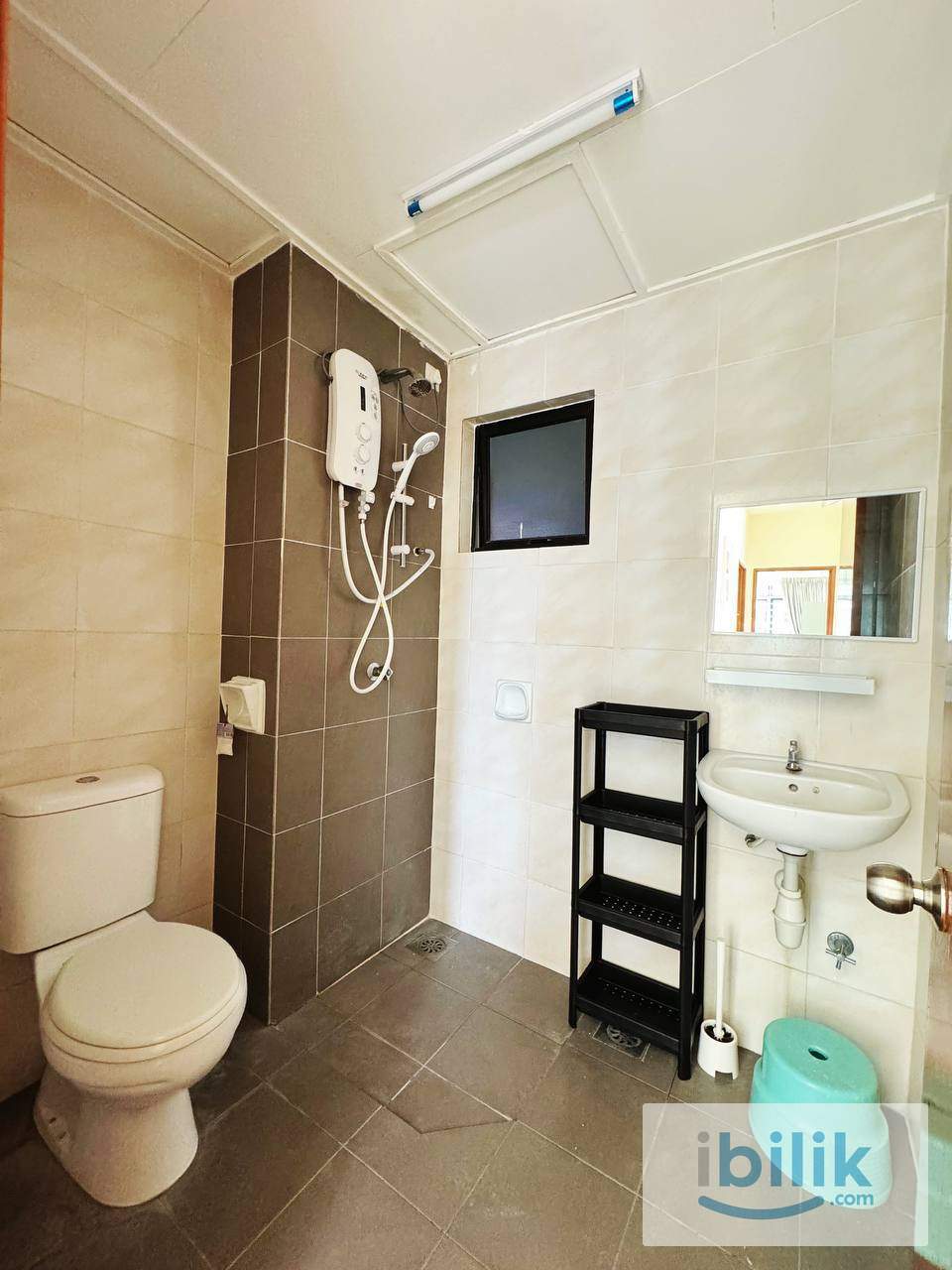 Balcony Room, One Damansara Condo, Damansara Damai, Female unit, Near Bus Stop, MRT, Shops, Banks  - Image 10
