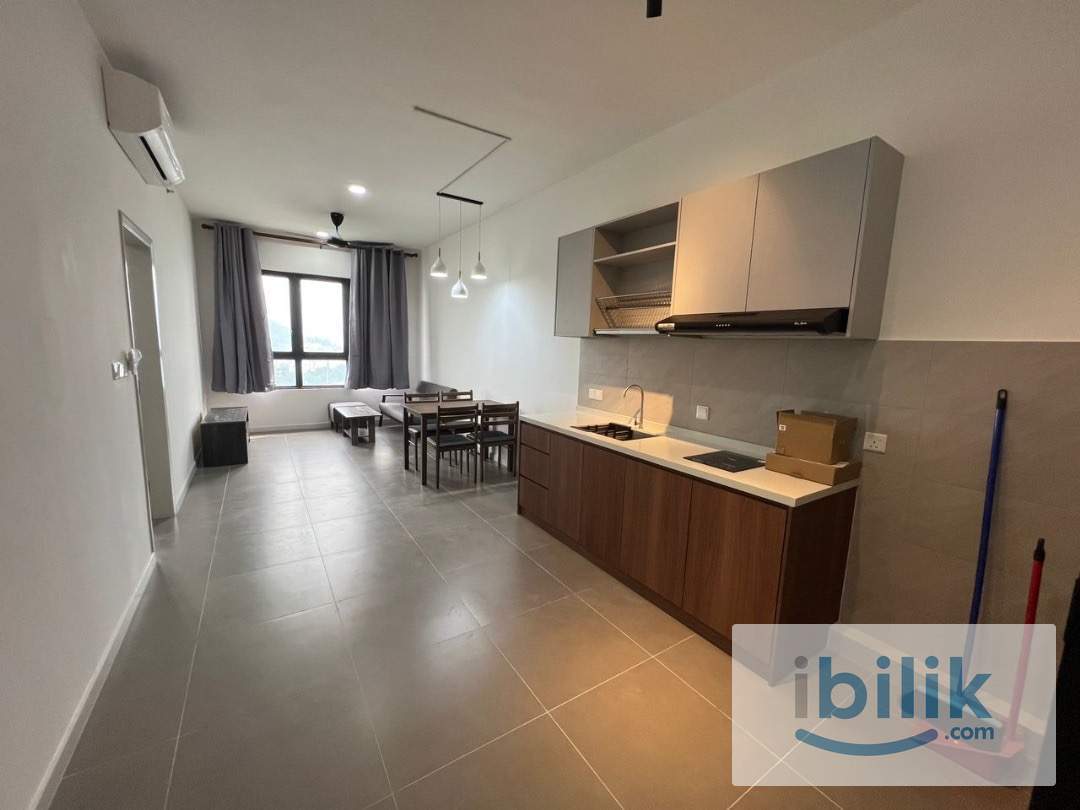 Middle Room with Private Bathroom for Rent – Aster Residence, Cheras (Direct MRT Taman Connaught Link!) - Image 4