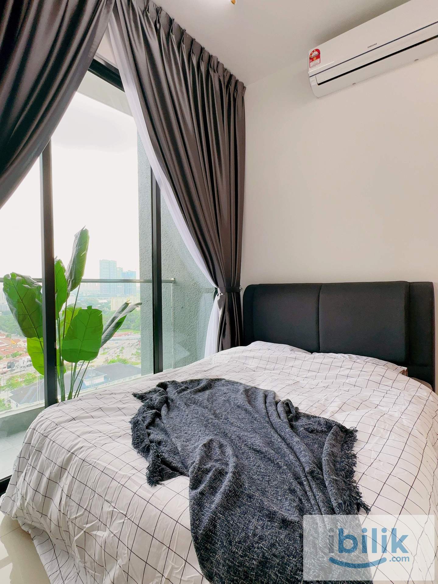 Medium suite full furnish + air cond for rent, Lavile condominium, Maluri, Cheras, KL - Image 1