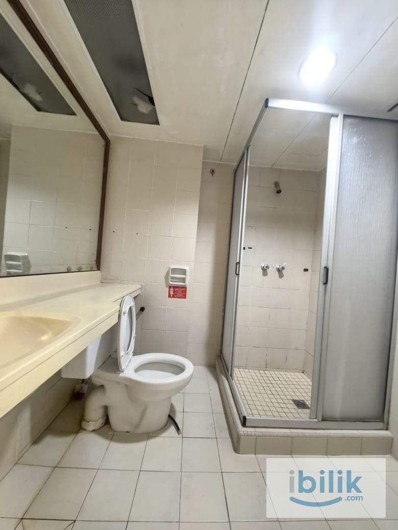 [M1 Hotel & Residence] Zero/Low deposit Private room with window, at Jalan TAR, Near to LRT Chow Kit, Hospital KL - Image 2