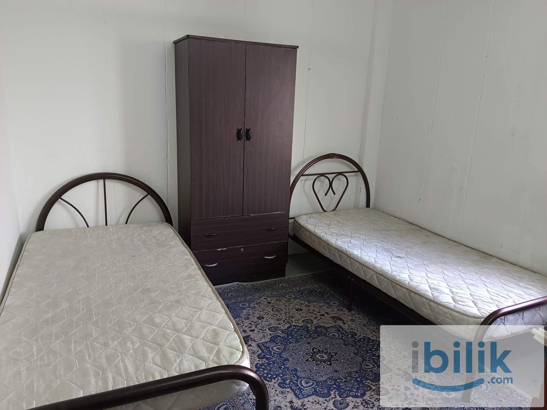 Master Bedroom - Image 1
