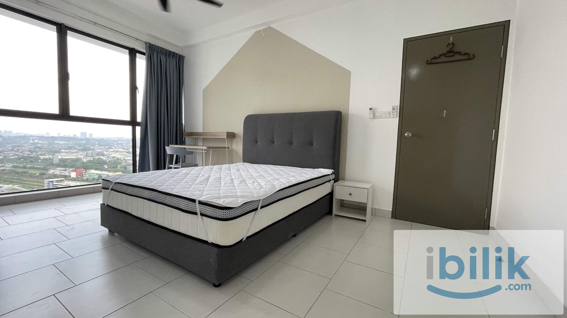 [DIRECT HOST] Master room opposite The Mines Shopping Mall - Image 6