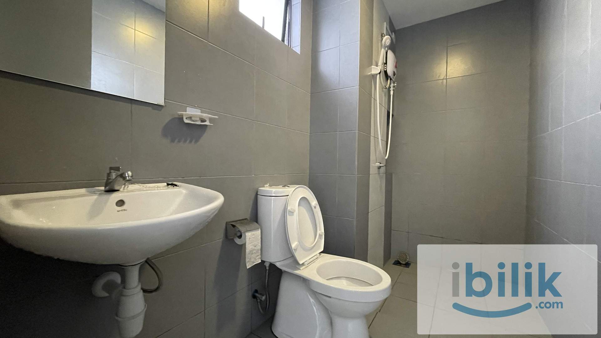 [DIRECT HOST] Master room opposite The Mines Shopping Mall - Image 10