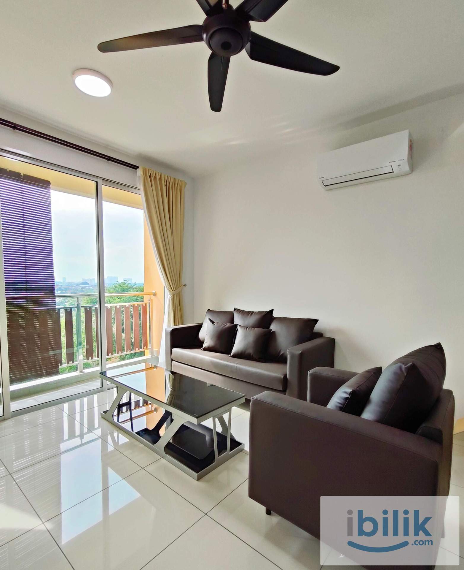 Fully-furnished Middle Room at KSL 1 Taman Daya  - Image 4