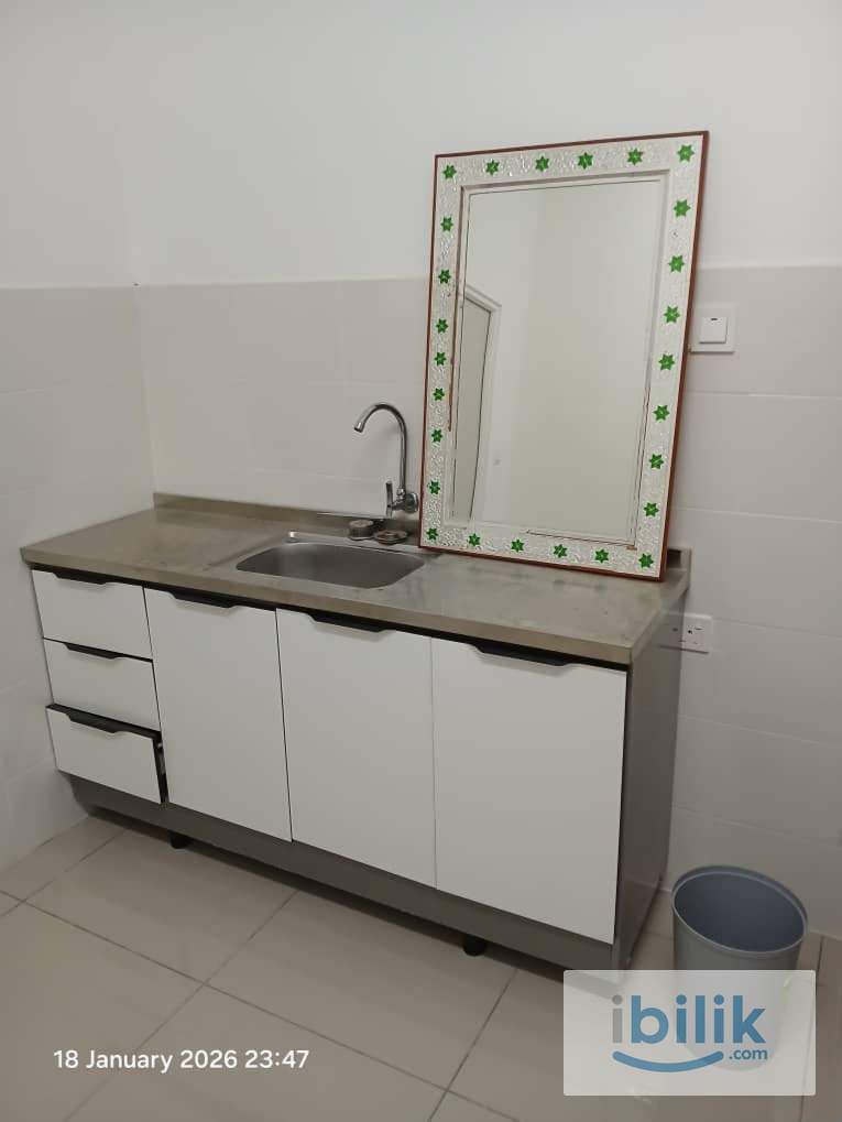 Studio at Saville @ D'Lake, Puchong (Prefer Female)   - Image 6