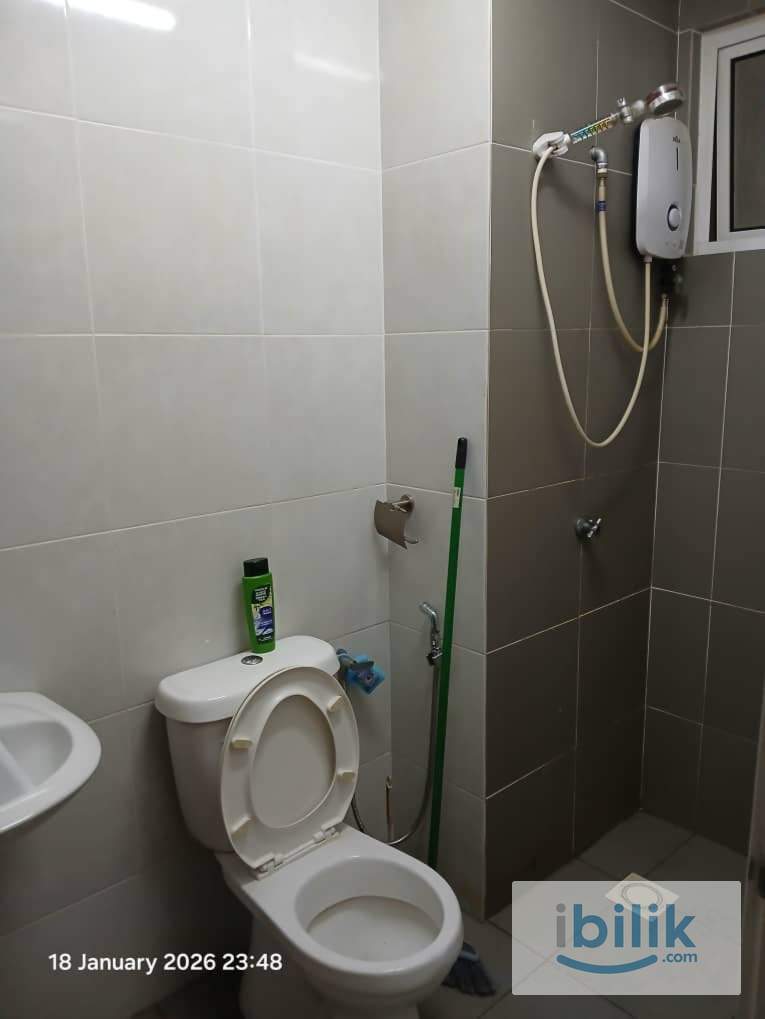 Studio at Saville @ D'Lake, Puchong (Prefer Female)   - Image 7