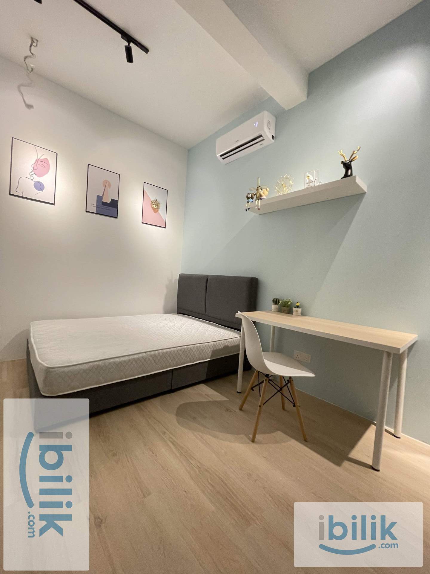 Cozy Middle room (female only) for rent at Mahkota Garden Cheras (UTAR/ UCSI COLLEGE/ AEON / Sungai Long) - Image 1