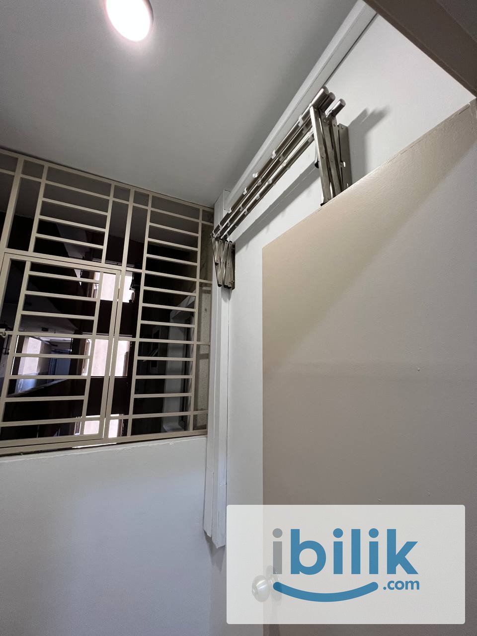 Casa Subang Female Muslim Middle Room - Right infront BRT South Quay - Image 6