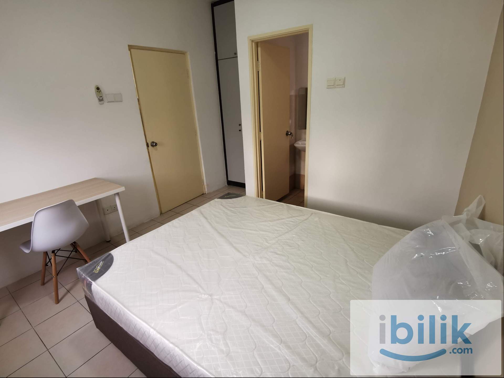 Master Room Female Muslim Unit - CASA SUBANG - Right Infront LRT/ BRT South Quay - Image 3