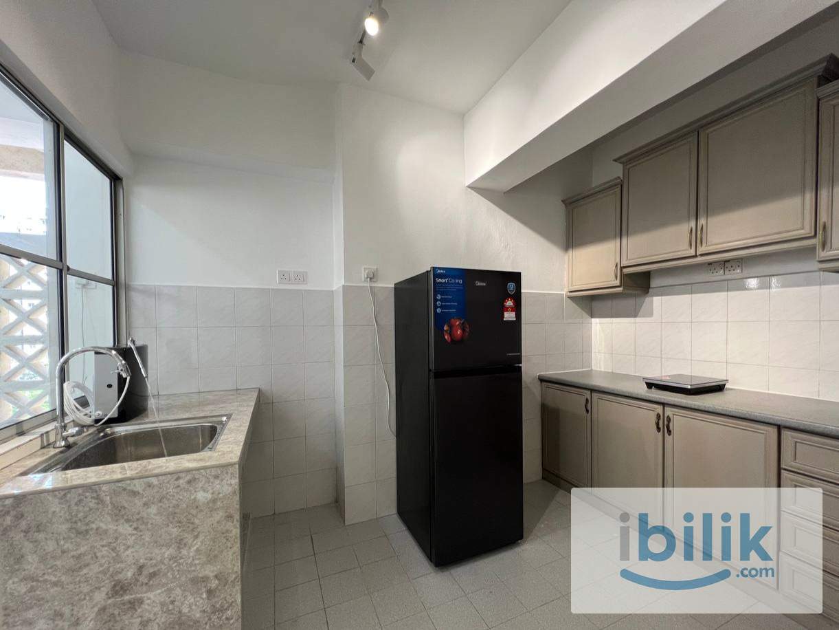 Danau Idaman Female Unit Single Room - Walking distance to Faber Tower  - Image 3