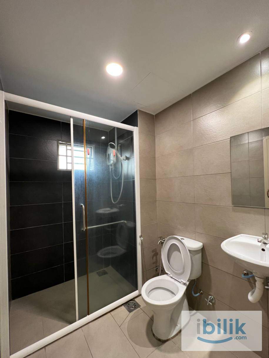 CASA SUBANG Single Room Female Muslim Unit - Right Infront BRT South Quay - Image 3