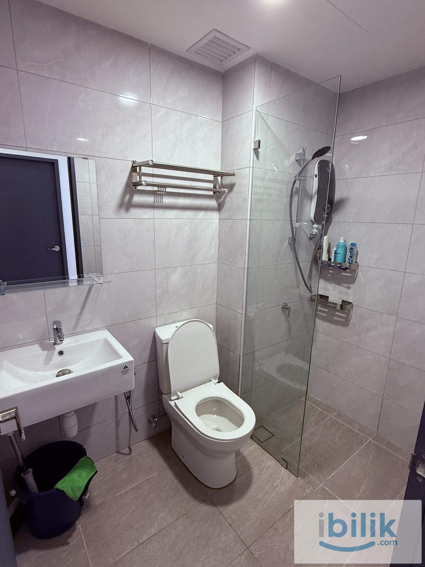 Altris Residence Small Room - Image 4