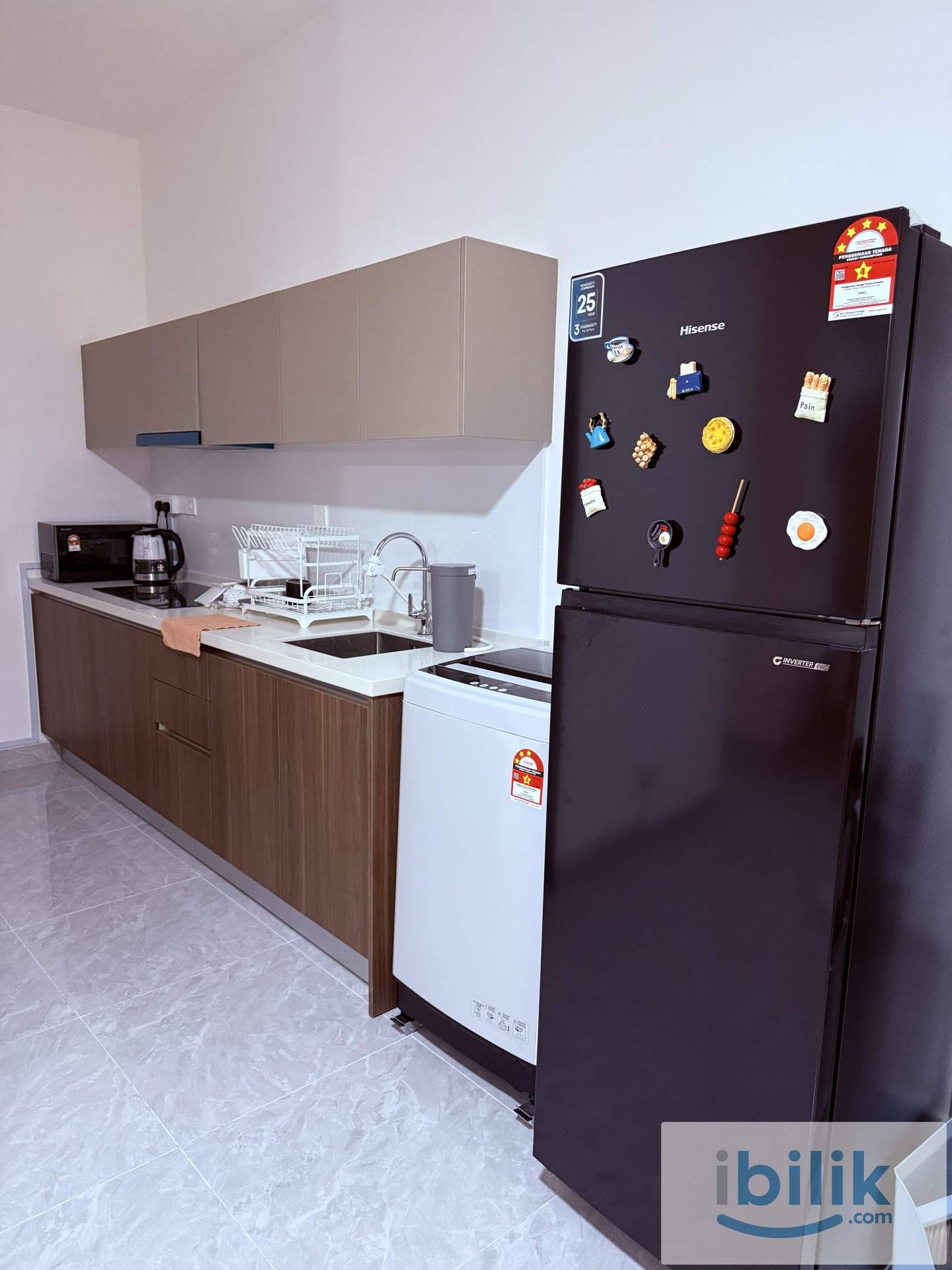 Alrtis Residence Middle Room - Image 5