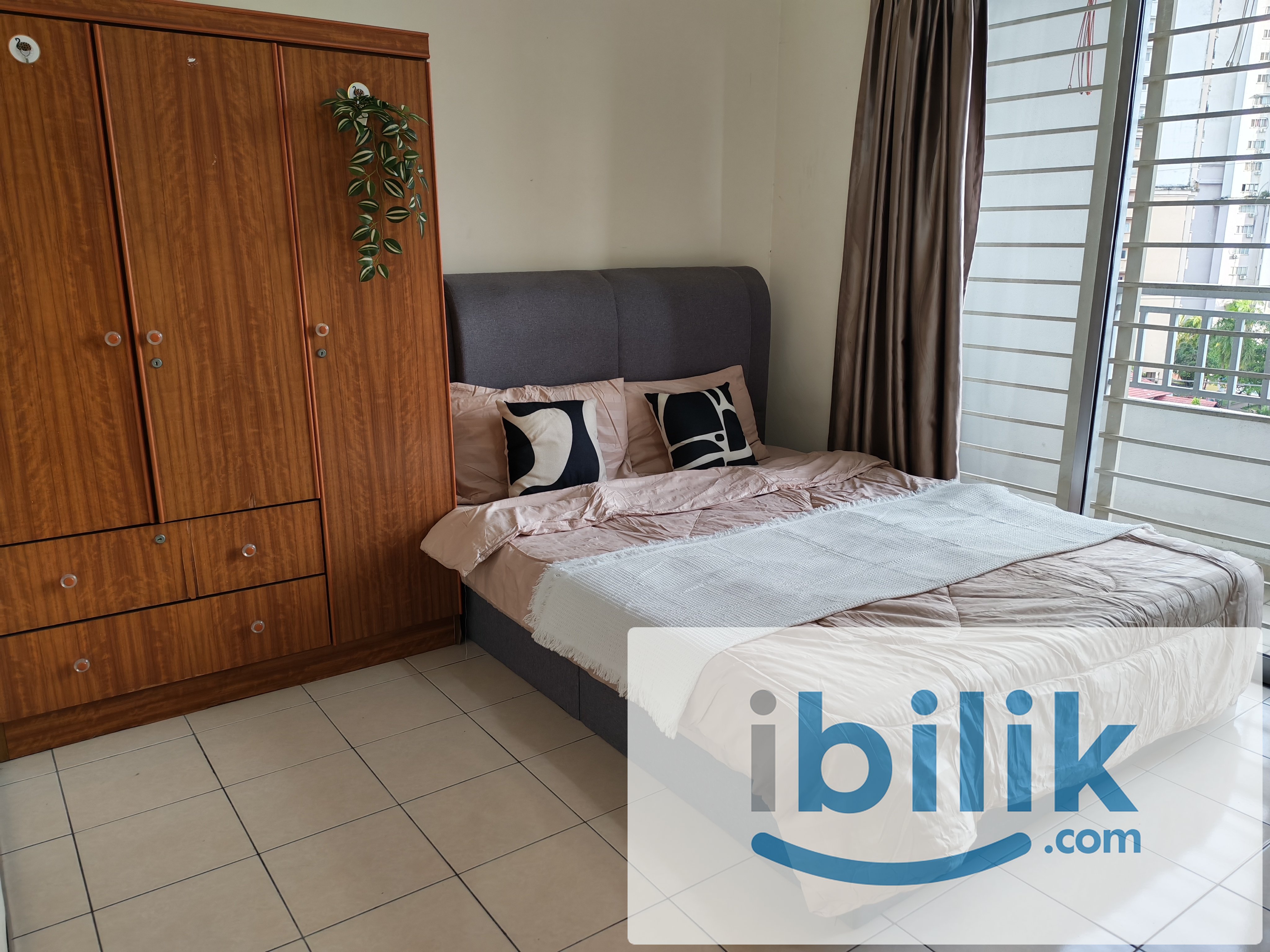==Limited Unit==Balcony Bedroom for Rent at SURIAMAS Condominium - Image 2